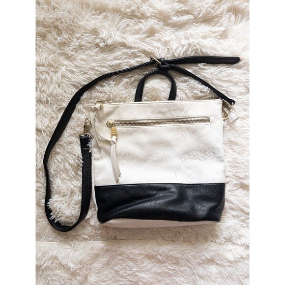 Steve Madden Black and White Convertible Backpack Crossbody Shoulder Purse - Picture 10 of 12